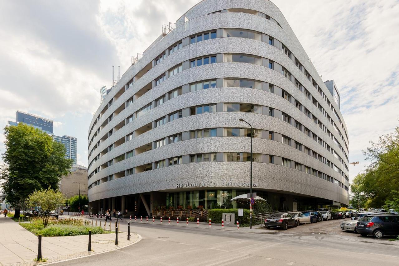 Deluxe Apartment Wronia 45 With Ac, Parking & Balcony By Renters Prestige Varsovie Extérieur photo