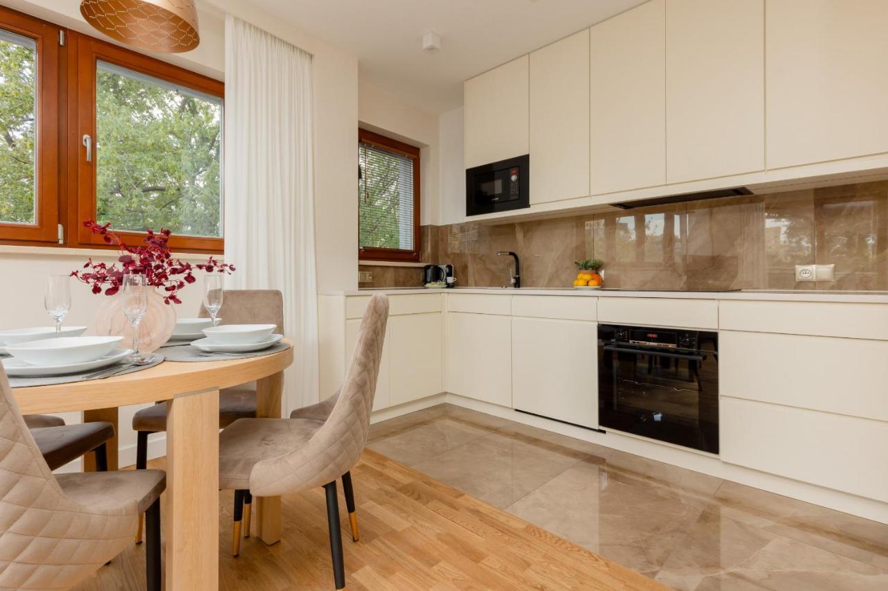 Deluxe Apartment Wronia 45 With Ac, Parking & Balcony By Renters Prestige Varsovie Extérieur photo