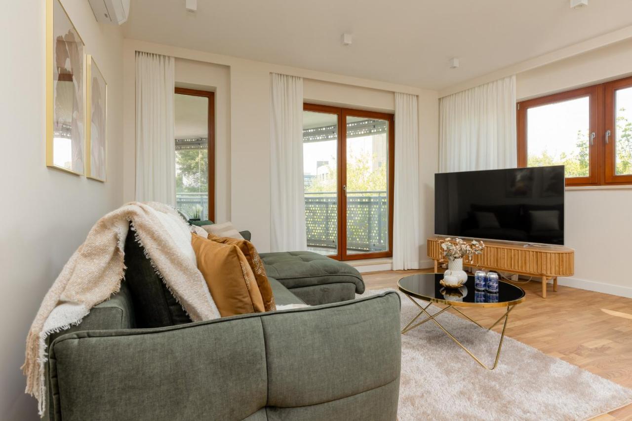 Deluxe Apartment Wronia 45 With Ac, Parking & Balcony By Renters Prestige Varsovie Extérieur photo