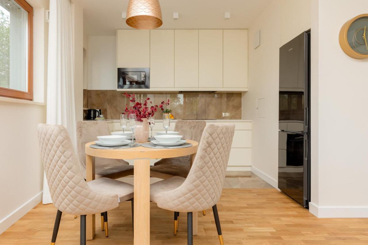 Deluxe Apartment Wronia 45 With Ac, Parking & Balcony By Renters Prestige Varsovie Extérieur photo