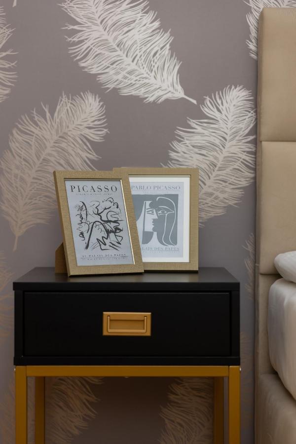Deluxe Apartment Wronia 45 With Ac, Parking & Balcony By Renters Prestige Varsovie Extérieur photo
